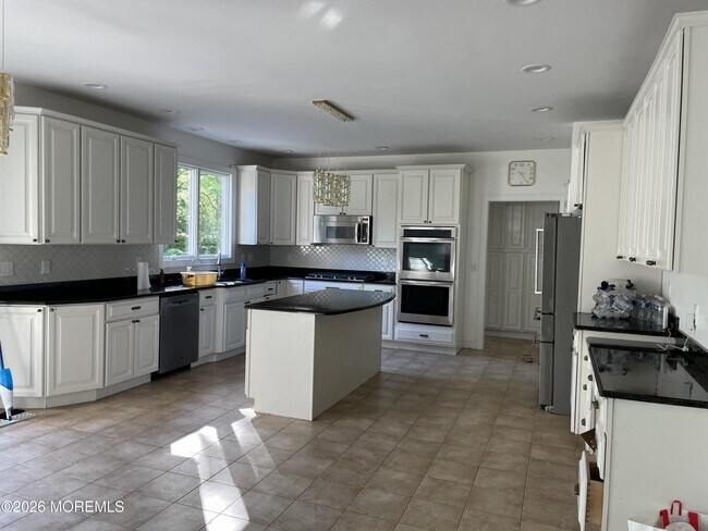 Photo - 15 Hope Dr