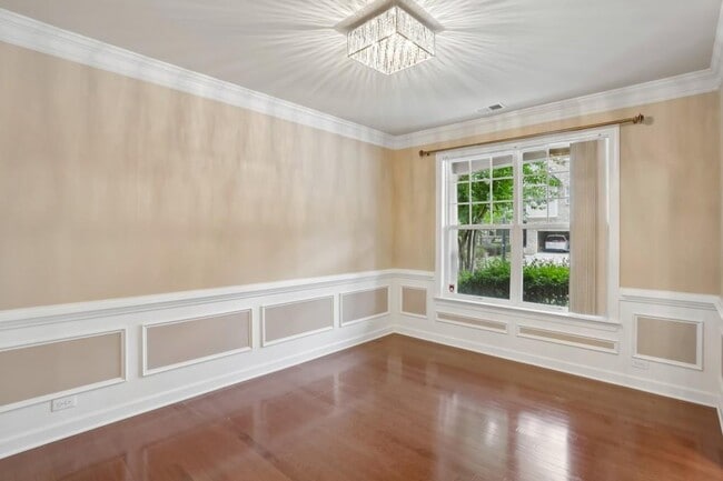 Photo - 1641 Danbury Parc Pl