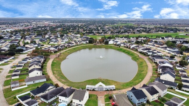 Photo - 6329 Settlers Square Ln