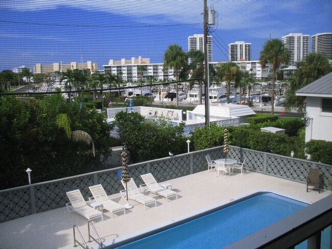 Photo - 155 Yacht Club Dr Unit 207