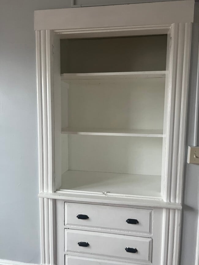 Photo - 757 Maple Ave Unit Big for rent