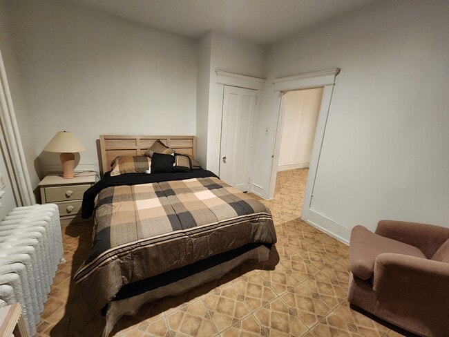 Bedroom - 3531 Pacific Ave Unit Apartment 7