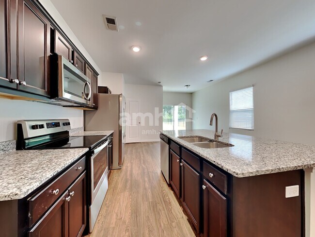 Photo - 120 Orion Way