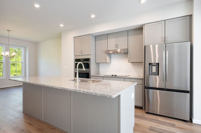 Photo - 2864 Sweetbay St