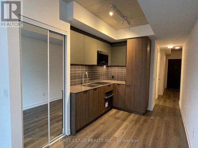 Photo - 28 Eastern Ave Unit 902