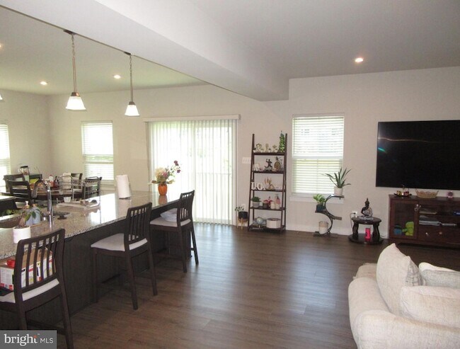 Photo - 604 Longleaf Dr Townhome