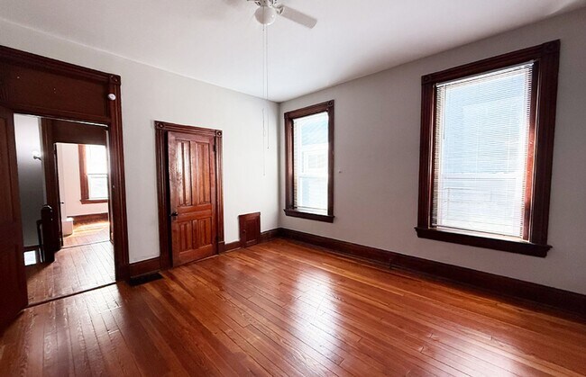 Photo - 3220 Bishop St Unit 3220-02