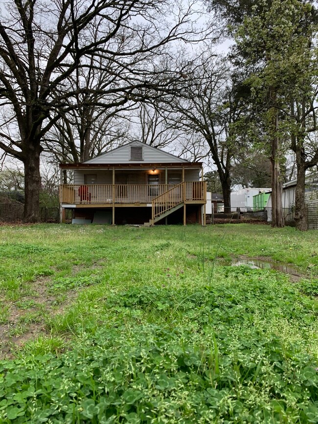 Building Photo - 4519 Schaer St