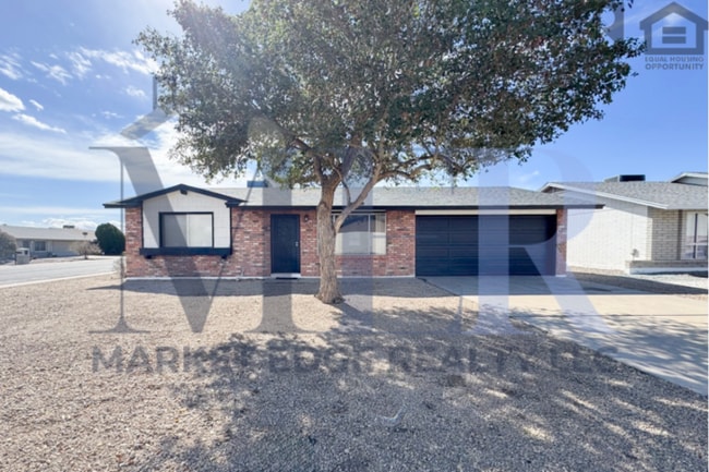 Building Photo - 3Bed/2Bath Home at Olive Ave/103rd Ave! Ready for Immediate Move-In! -- RV GATE! NO HOA!