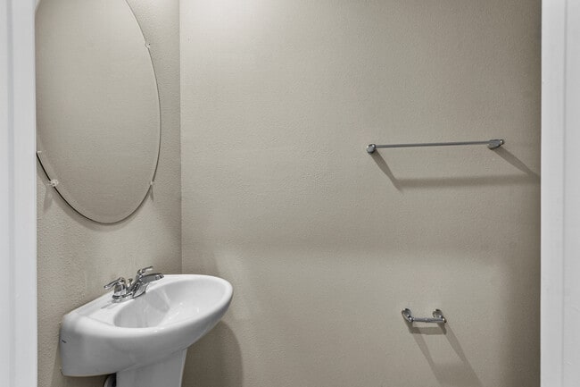 Photo - LAttitude 27 Riverview