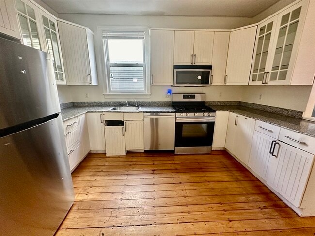 Building Photo - 731 Parker St Unit 1