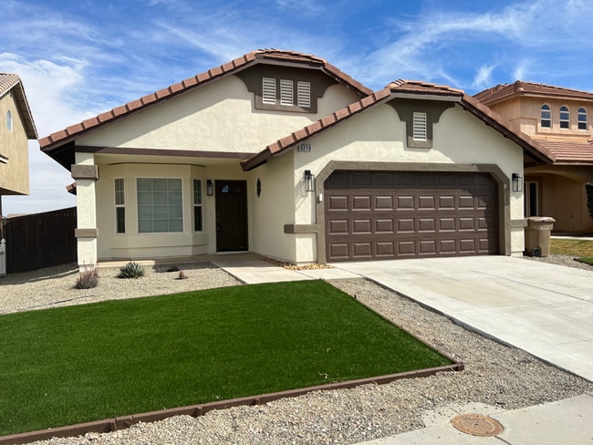 Photo - 9219 Canyon View Ave