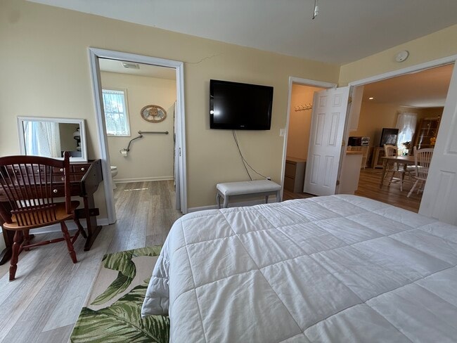 Photo - 11614 Bonaparte Ave