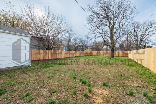 Photo - 1631 S Fern St