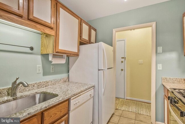 Photo - 3846 Lyndhurst Dr Unit 302