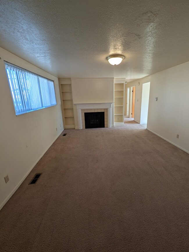 Building Photo - 105 W 700 S Unit 2 Rental