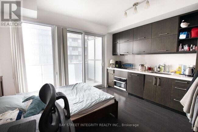 Photo - 1080 Bay St. Unit 1607