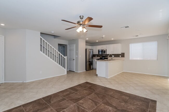 Photo - 530 Eresma St