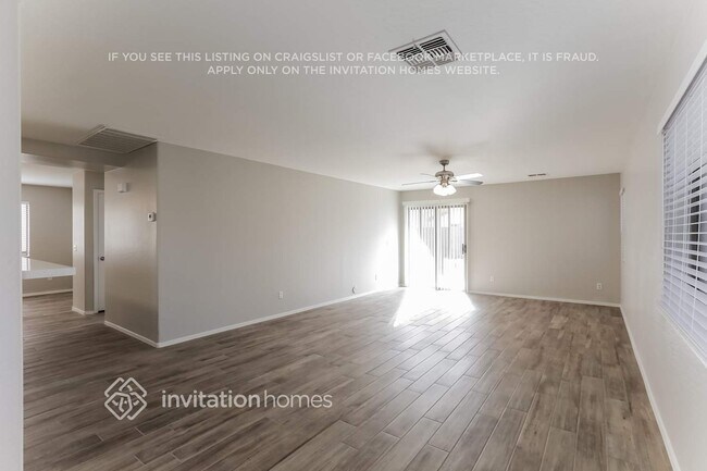 Photo - 3323 S 80th Ave