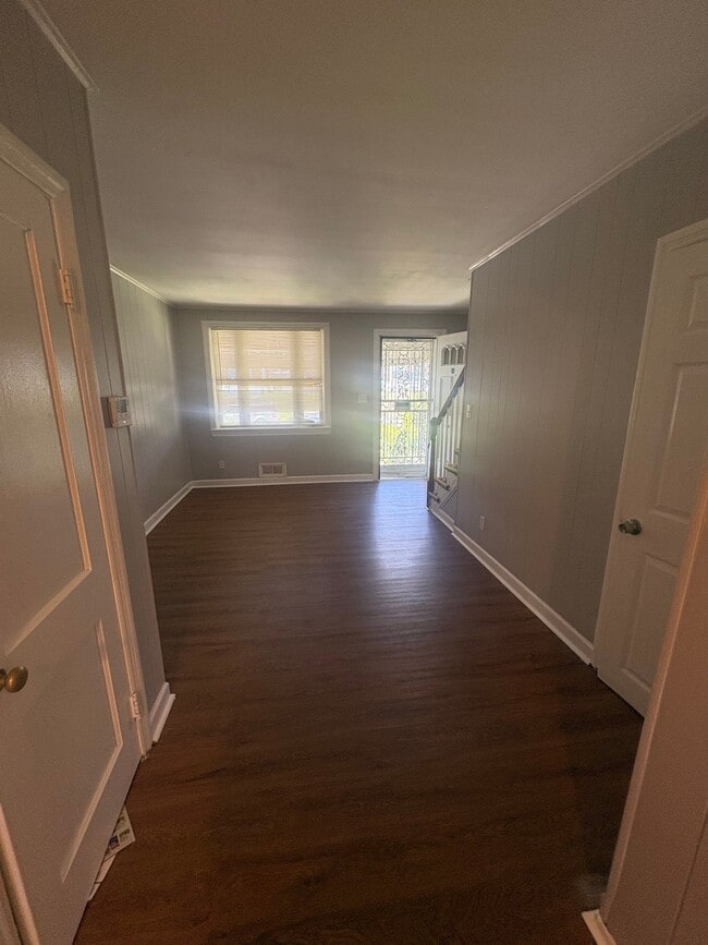 Photo - 333 N Grantley St