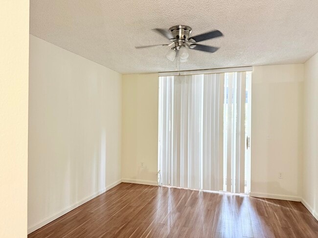 Photo - 3153 Clint Moore Rd Unidad 108