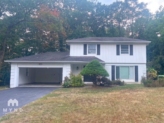 Building Photo - 6639 Springbrook Dr NW