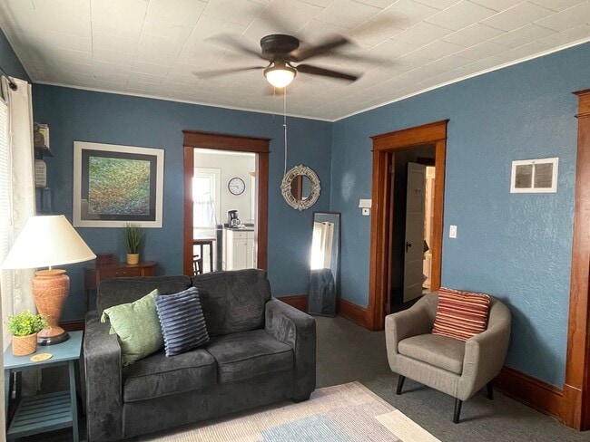 Photo - 263W Unit 263W - R