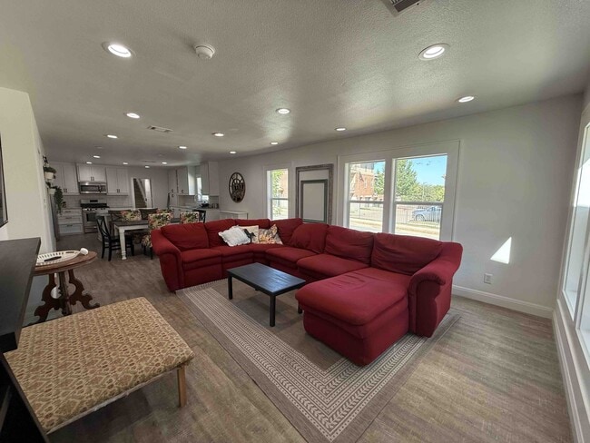 Photo - 2600 Townsend Dr