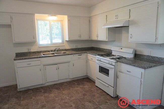 Photo - 415 Minner Ave Unit 415 Minner - Front