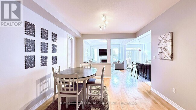 Photo - 24 Applegate Dr