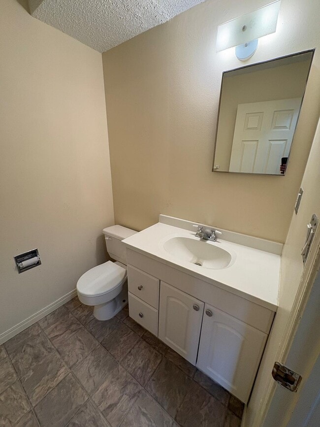 Photo - 3-bedroom townhome in a fourplex located in Bridgeland Unit 3