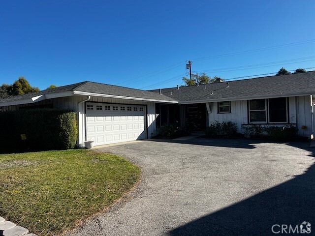 Building Photo - 27118 Shorewood Rd Rental