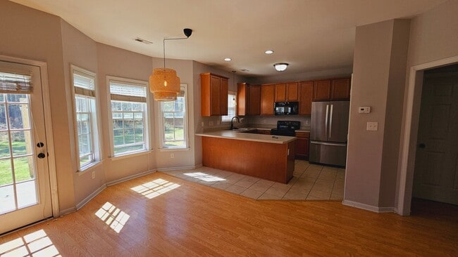 Photo - Prestigious 3 Bedroom Home!!!