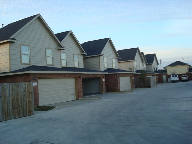 Photo - Palm Trace Homes