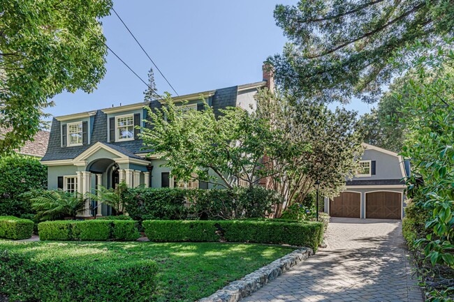 Photo - 719 W Poplar Ave