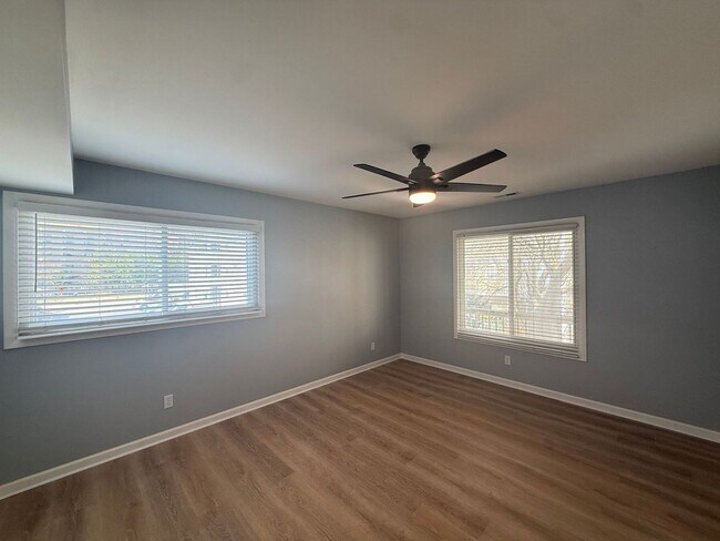 Photo - Charming Beachside Condo Near Shore Drive! Unit 202