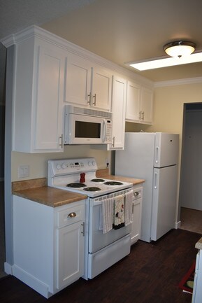 Photo - Dolores Apartments