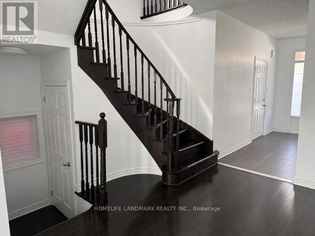 Photo - 37 Napanee St