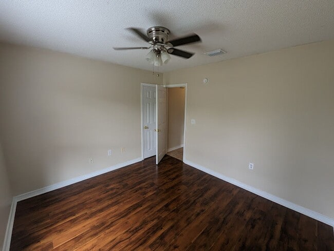 Photo - Three Bed Two Bath - Next to Magnolia School, Foley