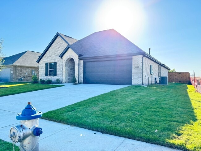 Photo - 2022 Sycamore Ridge Trl