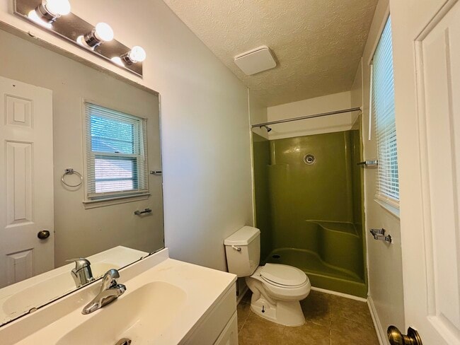 306 Woodbine Dr