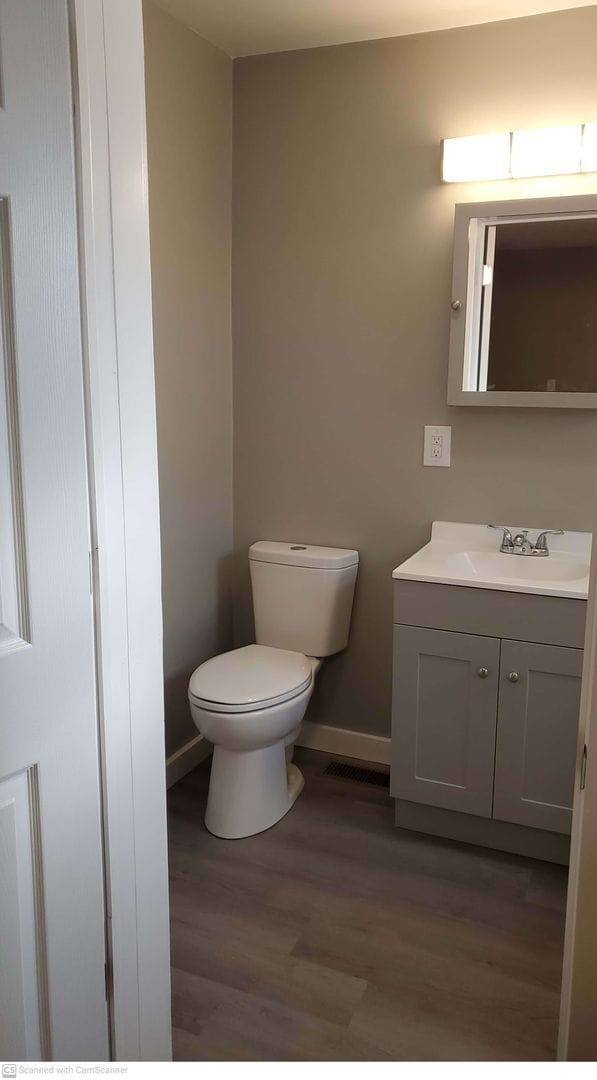 Building Photo - Freshly renovated and ready for move in! ... Rental