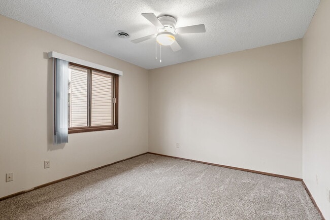 Photo - Griffin Court Apartments