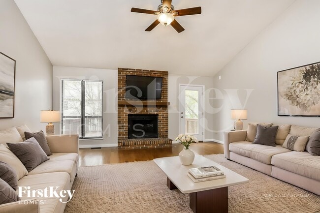 Photo - 221 Brookmont Farm Ct