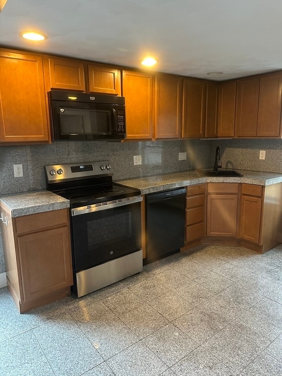 Photo - 3 Commercial St