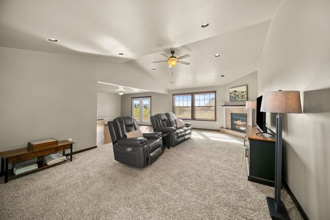 229 Sun Valley Dr