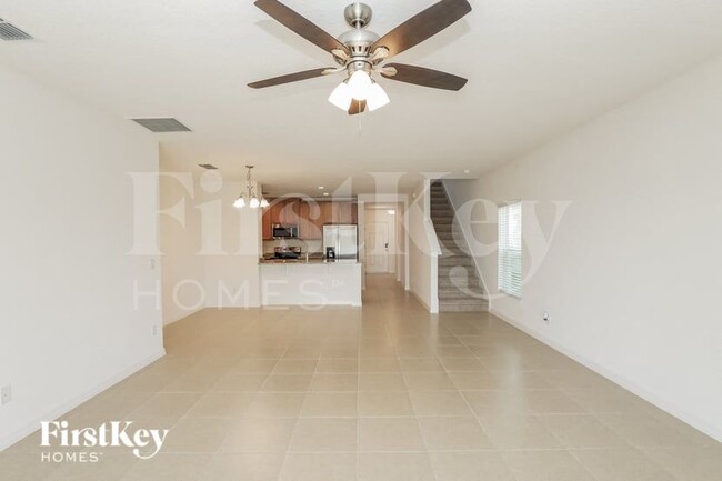 Photo - 5086 Royal Point Ave