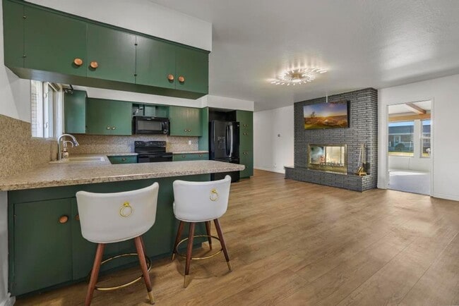 Photo - 216 Diana Dr