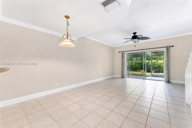 Photo - 932 Kokomo Key Ln