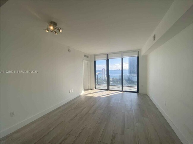 Photo - 121 NE 34th St Unit 2406A